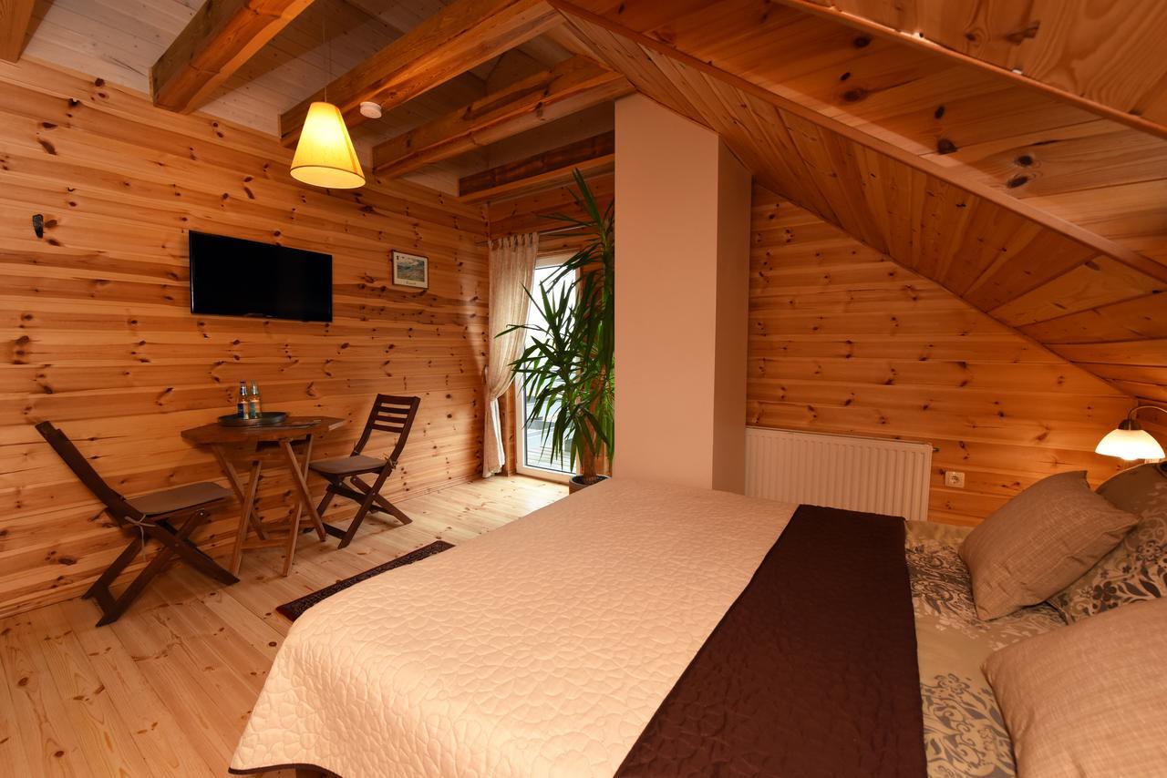 Zuvienes Pasiure Bed & Breakfast Rubikiai Exterior foto